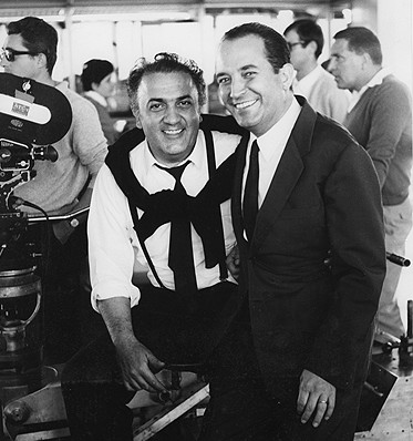 Alberto Grimaldi con Federico Fellini