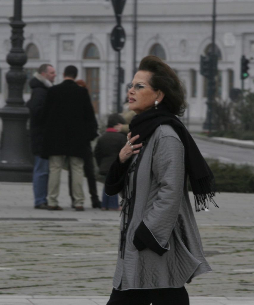 Caludia Cardinale in "La Città di Angiolina" di Gloria De Antoni, Oreste De Fornari (2010)