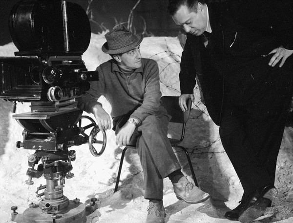 Giuseppe De Santis sul set di "Italiani brava gente" (1964)