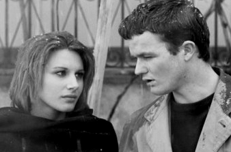 Paola Pitagora e Lou Castel in "I pugni in tasca" di Marco Bellocchio (1965)