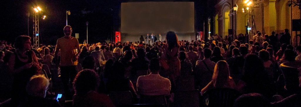 Il pubblico di una manifestazione del CSC