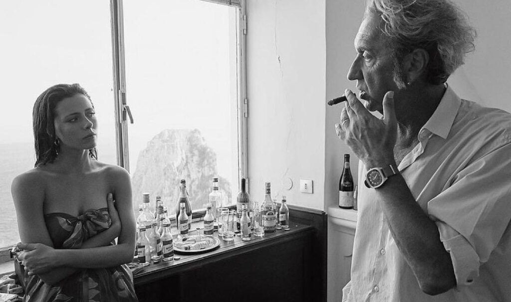 Celeste dalla Porta e Paolo Sorrentino sul set di "Parthenope". Foto Greg Williams, Hollywood Authentic